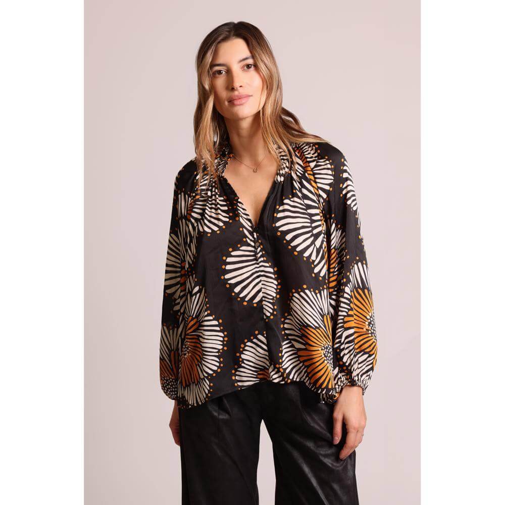 Traffic People Holding on Madding Blouse